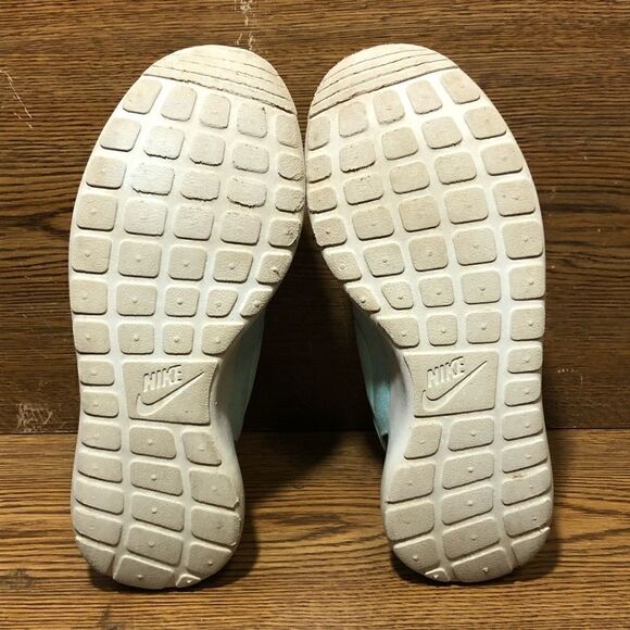 Nike Roshe run womens green sneakers print blue shoes size 9 599432-330 - Picture 7 of 8